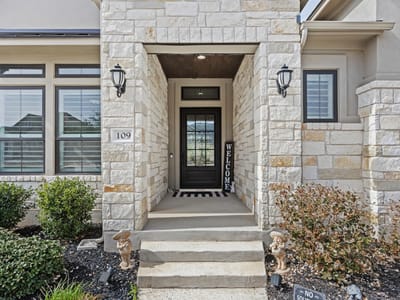 Kitchen at 109 Alonda WAY - 4 bed 4 bath home