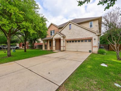 Primary bedroom at 109 Floating Leaf Dr - 6 bed 3 bath home