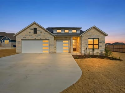 Living area at 109 McNaughton Dr - 4 bed 3 bath home