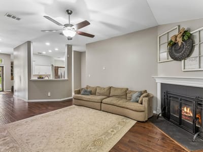 Living area at 109 Pecanwood - 3 bed 2 bath home