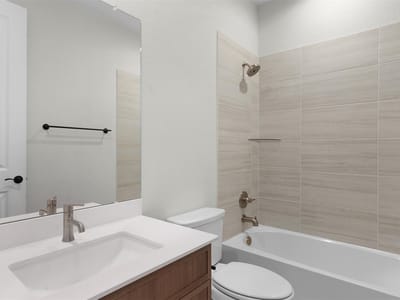 Kitchen at 1121 Pansy TRL - 3 bed 3 bath home