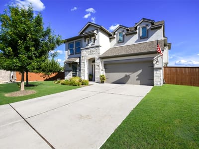 Living area at 113 Cascia Cir - 4 bed 3 bath home