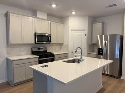 Living area at 117 Maple Hedge Rd - 4 bed 3 bath home