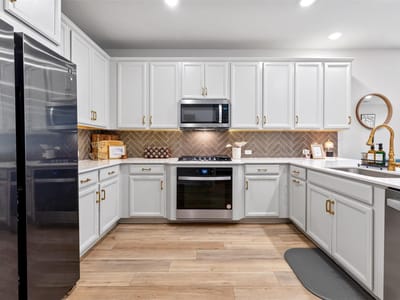 Living area at 117 Marvins Bnd - 4 bed 2 bath home