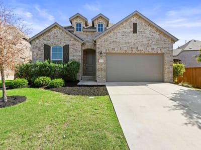 Living area at 1204 Texas Ash LN - 4 bed 3 bath home