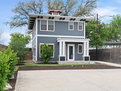 Living area at 1206 Hart St - Out, Georgetown, TX