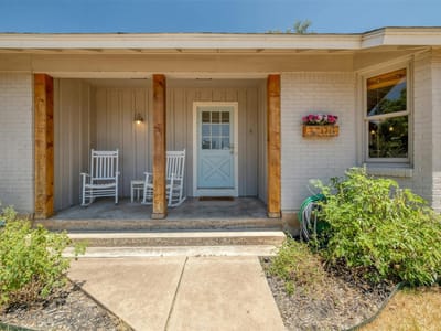 Bathroom at 1208 Country Club Rd - 3 bed 3 bath home