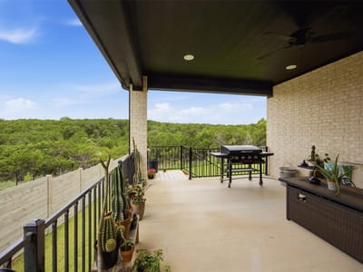 Living area at 1216 Summer Moon DR - 5 bed 4 bath home