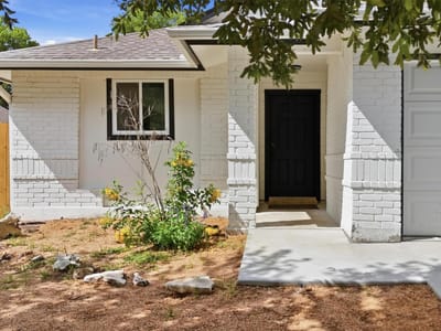 Primary bedroom at 12406 Thompkins DR - 3 bed 2 bath home