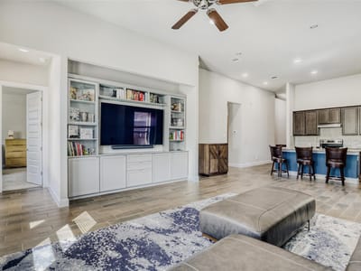 Living area at 125 Buffalo View LN - 4 bed 3 bath home