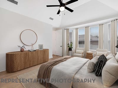 Primary bedroom at 125 Three Oaks Ln - 4 bed 3 bath home