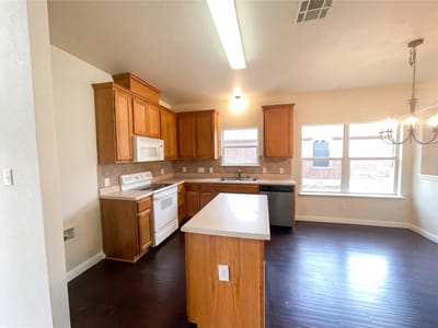 Living area at 128 Inman Dr - 4 bed 2 bath home