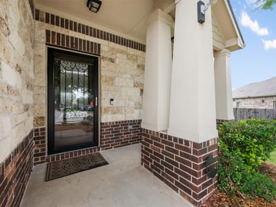 Living area at 1309 Patito PL - 3 bed 2 bath home