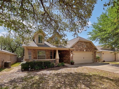Living area at 1320 Alpine Mountain Dr - 3 bed 2 bath home