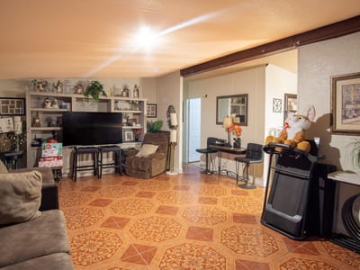 Living area at 133 Horseshoe Dr - 4 bed 2 bath home