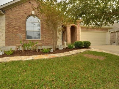 Living area at 13417 Breezy Meadow Ln - 3 bed 2 bath home