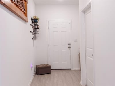 Bathroom at 1404 E Aquilla Dr - 6 bed 3 bath home