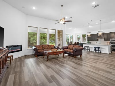 Primary bedroom at 1404 Scenic Oaks Dr - 4 bed 3 bath home