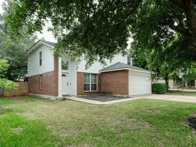 Living area at 1405 Mojave Bnd - 3 bed 2 bath home