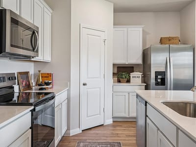 Primary bedroom at 141 SOUTHRIDGE Trl - 3 bed 2 bath home