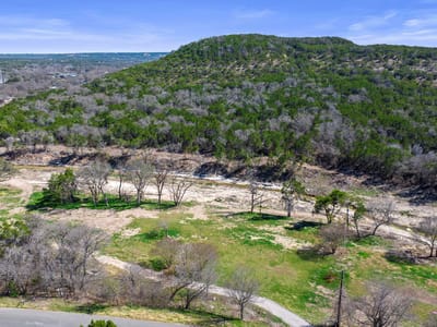 Kitchen at 14101 Long Hollow Loop - Leander Hills Sec 02, Leander, TX