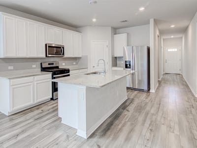 Primary bedroom at 14404 Castleford Dr - Shadowolen Ph 2 Secs 25-26, Manor, TX