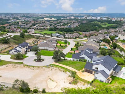 Living area at 1601 Nokota Ct - Fairways At Crystal Falls Sec, Leander, TX