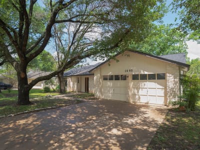 Kitchen at 1603 W Creek Loop - 3 bed 2 bath home