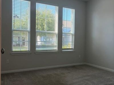 Living area at 1653 Coral Sunrise Trl - 4 bed 3 bath home