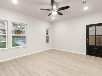 Living area at 16714 Sonoma Breeze DR - 3 bed 2 bath home