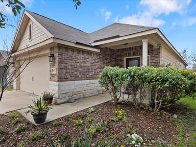 Kitchen at 1672 Treeta TRL - 3 bed 2 bath home