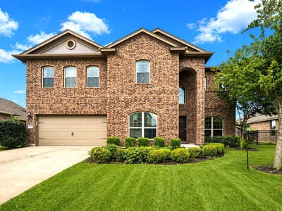 Living area at 16920 John Michael Dr - 4 bed 2 bath home