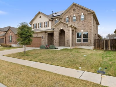 Kitchen at 1709 Stinnett Dr - 5 bed 3 bath home