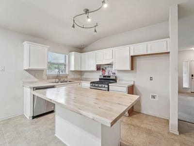 Bathroom at 1724 Darjeeling DR - 3 bed 2 bath home