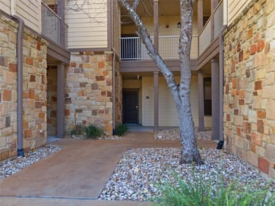 Primary bedroom at 17700 Edgewood WAY Unit #101 - 2 bed 2 bath home
