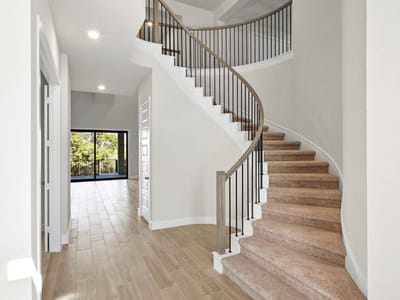 Living area at 180 Montecilo DR - 4 bed 3 bath home