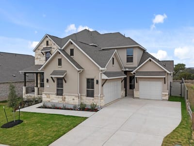 Living area at 1802 Crimson Sunset DR - 4 bed 3 bath home