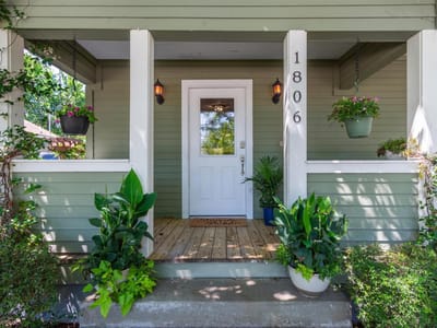 Kitchen at 1806 Eubank ST - 4 bed 3 bath home