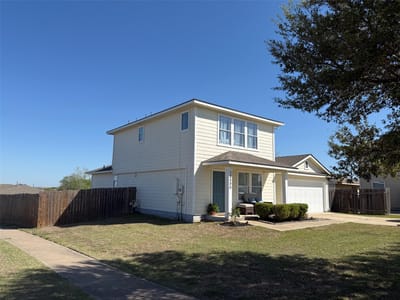Living area at 18400 Belfry Pass - 4 bed 2 bath home