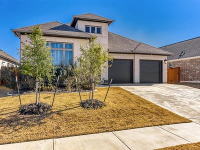 Primary bedroom at 185 King Haakon Bay Dr - 4 bed 3 bath home