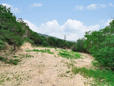 Kitchen at 18801 Lake Crest Dr - White Rim Mountain Sec 01, Jonestown, TX
