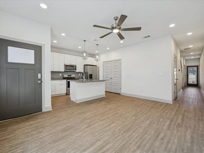 Living area at 18812 Nicklaus Dr - 2 bed 2 bath home