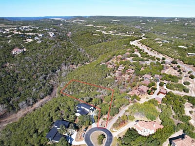 Living area at 18849 Hidden Ridge Pl - The Hollows on Lake Travis, Jonestown, TX