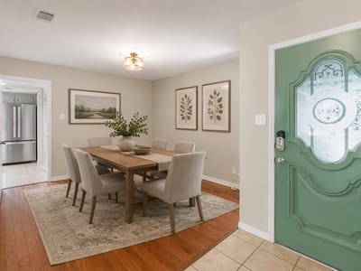Primary bedroom at 1911 Oakview Dr - 3 bed 2 bath home