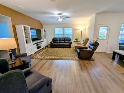 Primary bedroom at 197 River Rise RD - 4 bed 2 bath home