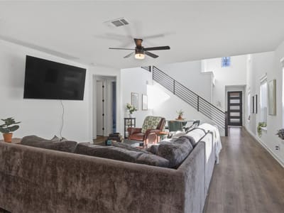 Primary bedroom at 200 Bay Breeze DR - 4 bed 3 bath home