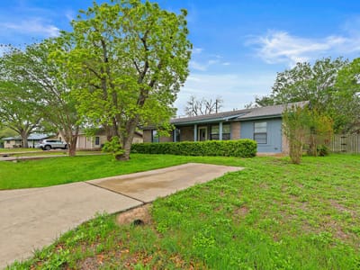 Kitchen at 205 Hitching Post DR - 3 bed 2 bath home