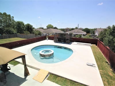 Living area at 205 Rinehardt St - 4 bed 2 bath home