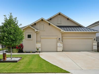Living area at 208 Great Lawn Bnd - 4 bed 3 bath home