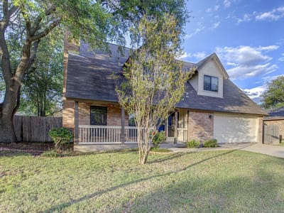 Kitchen at 208 Oak Ridge DR - 4 bed 2 bath home